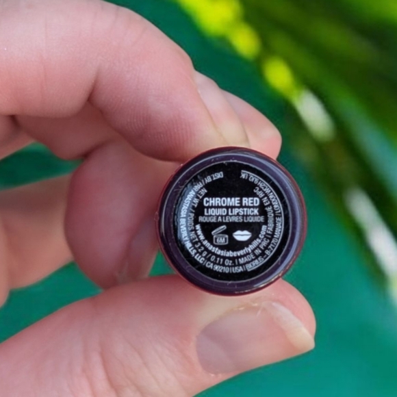Anastasia Beverly Hills Liquid Lipstick- Chrome Red (New) - Picture 4 of 4